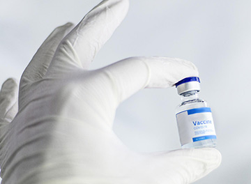 Comune LissoneI | Somministrazione della seconda dose booster dei vaccino anti Covid-19 | Immagine flacone