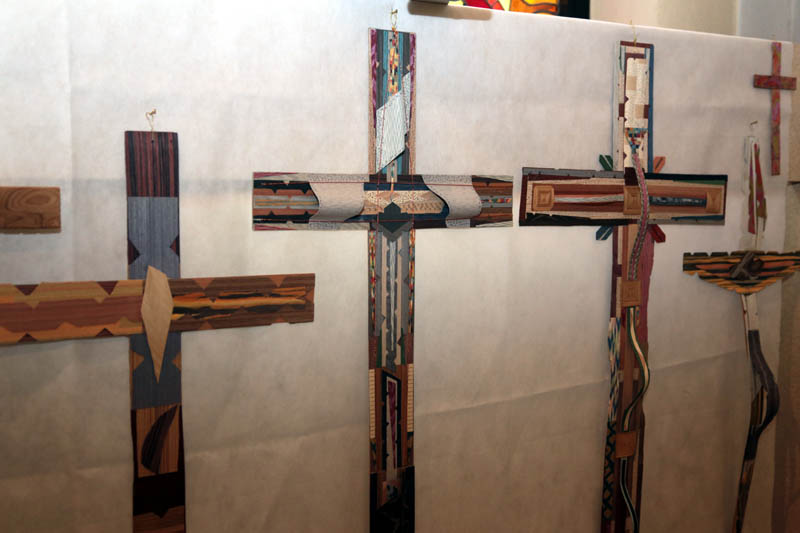 Mostra dei Crocifissi dell'artista Dario Meani